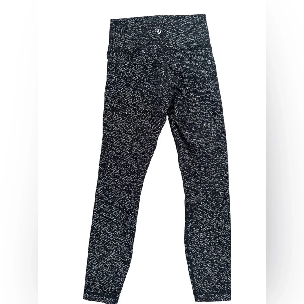 Lululemon Wunder Under black pattern Warmer style s 4